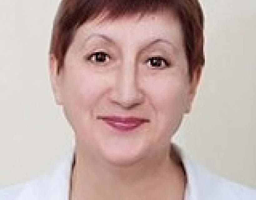 Атаянц Ольга Константиновна. Врач высшей категории. Зав. ревматологич. отделением Детской краевой клинич. больницы. Детский кардиолог. Педиатр. Ревматолог. К.М.Н