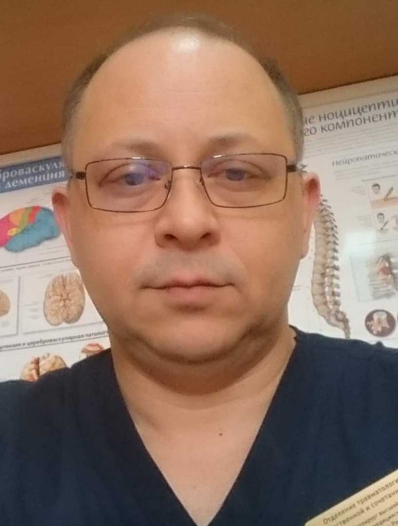 Нейрохирург лисицкий. Эль лисицкий конструктор автопортрет. Нейрохирург лисицкий. Александровская больница питер нейрохирургия. Нейрохирург лисицкий.